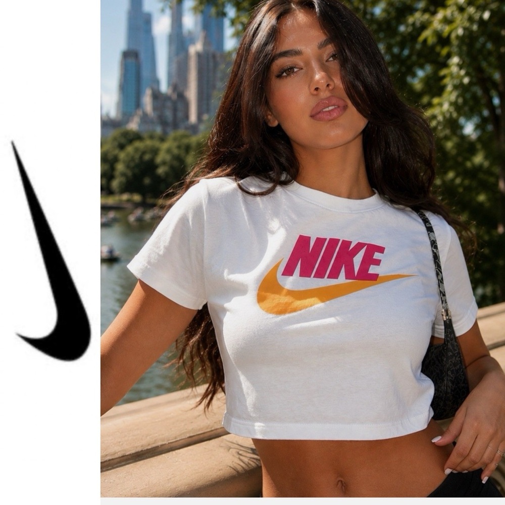 Nike 🤍🩷 cropped white tee with pink & orange logo
